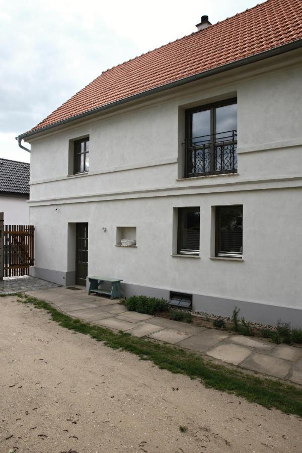 Ubytovani Na Statku Vedomice Exterior foto